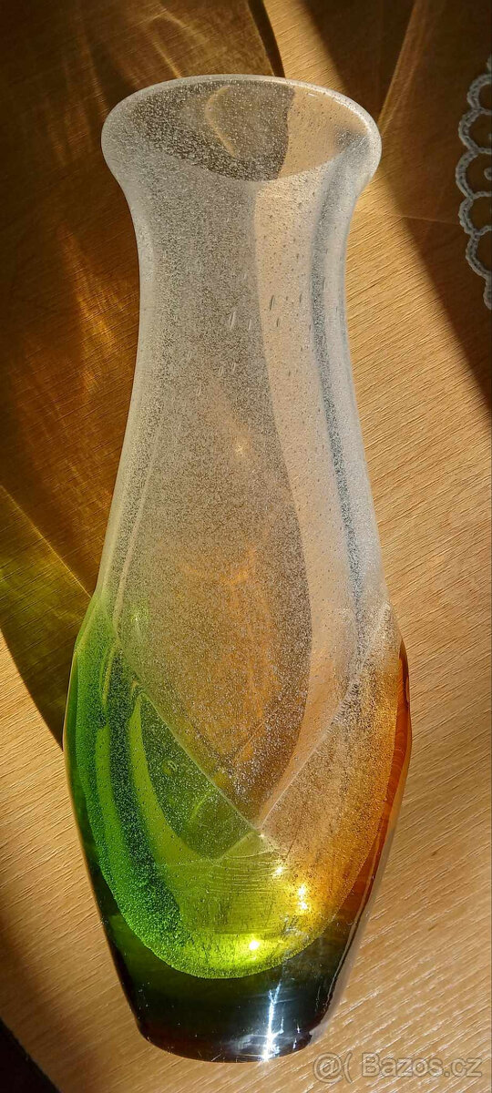 Váza z hutního skla, František Špinar.