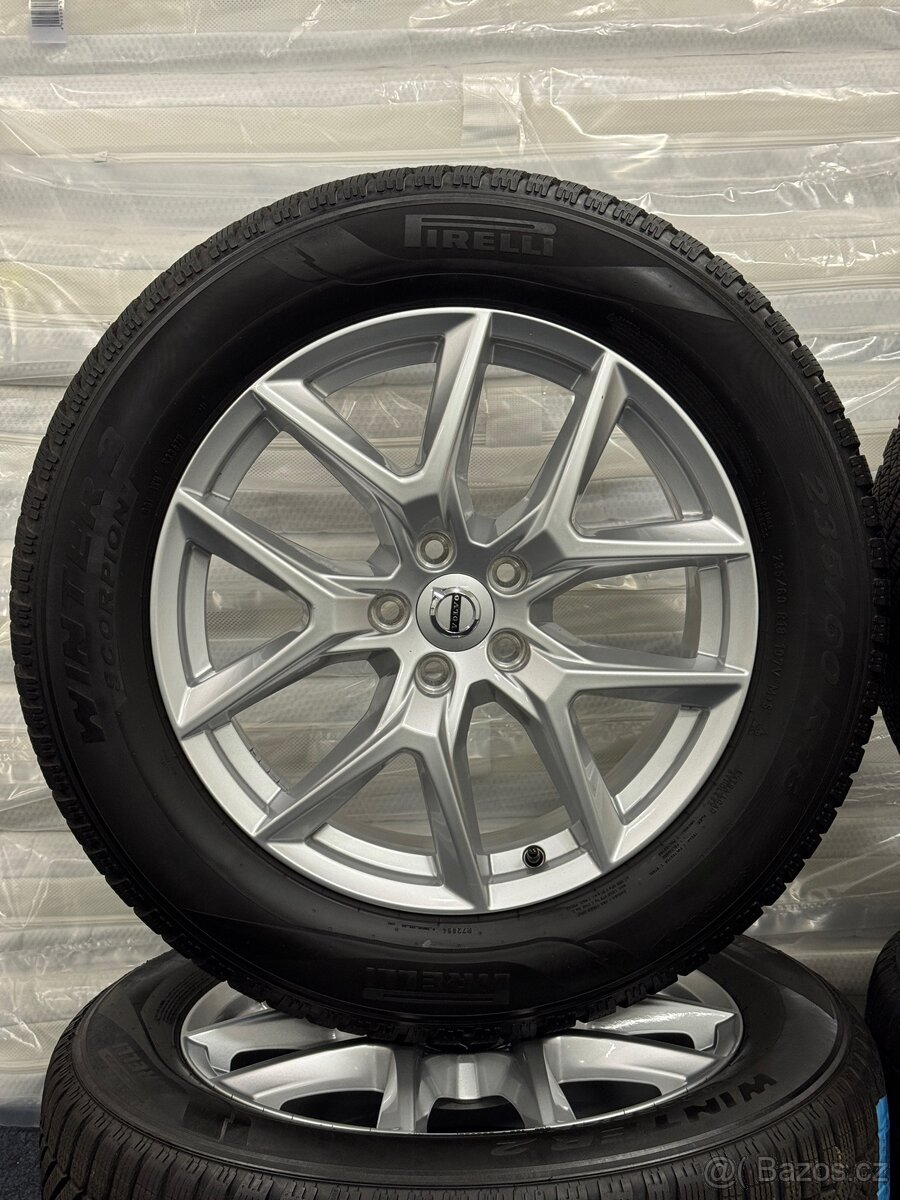 235/60 R18 zimní originální zimní sada Volvo XC60
