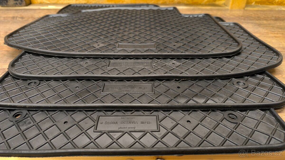 Autokoberečky Škoda Octavia 3, gumové, PETEX