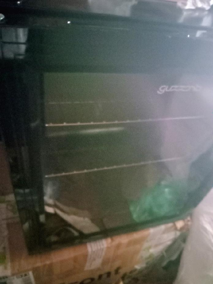 Nová lednička (chladící vitrina) Guzzanti