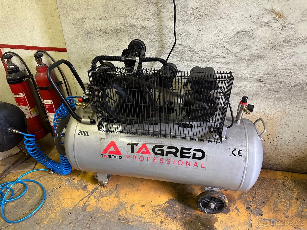 OLEJOVÝ KOMPRESOR, 200L, TŘÍPÍSTOVÝ, 4,1KW TAGRED TA326B