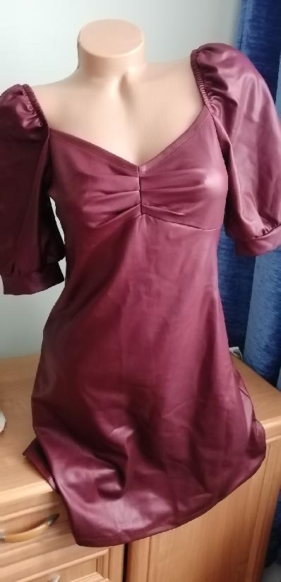 Tm. červené šaty umělé kůže vel. 36/38