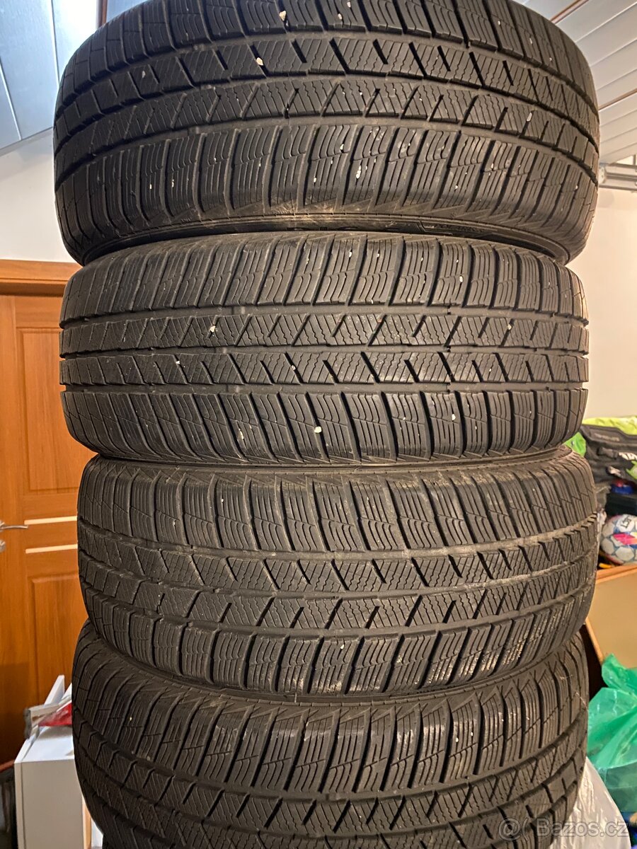 Zimní pneu 215/60/R16 Barum Polaris 5