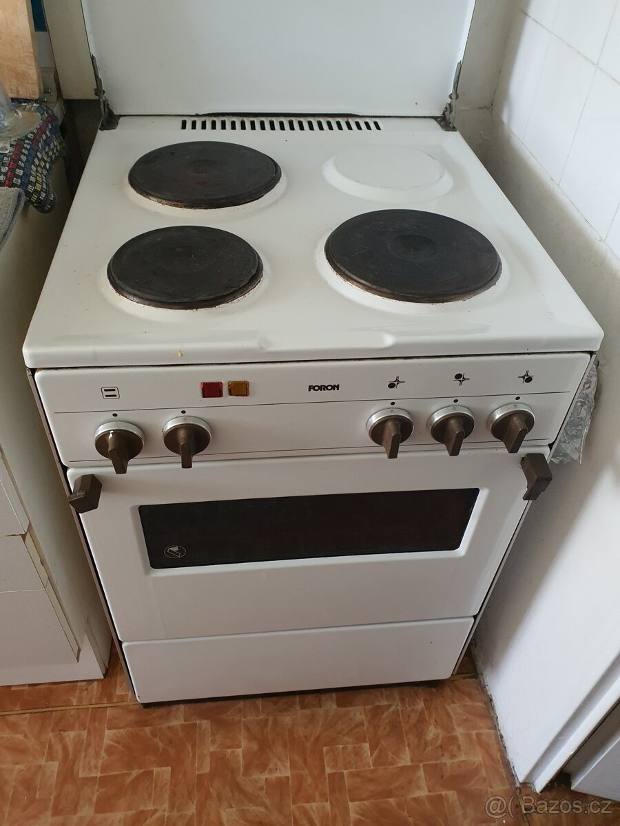 levný elektrický sporák