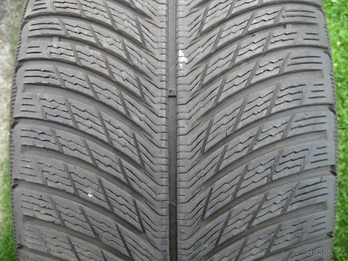 PRODÁM ZIMNÍ PNEU 285/45R22 MICHELIN+CONTINENTAL 114V 2+2x