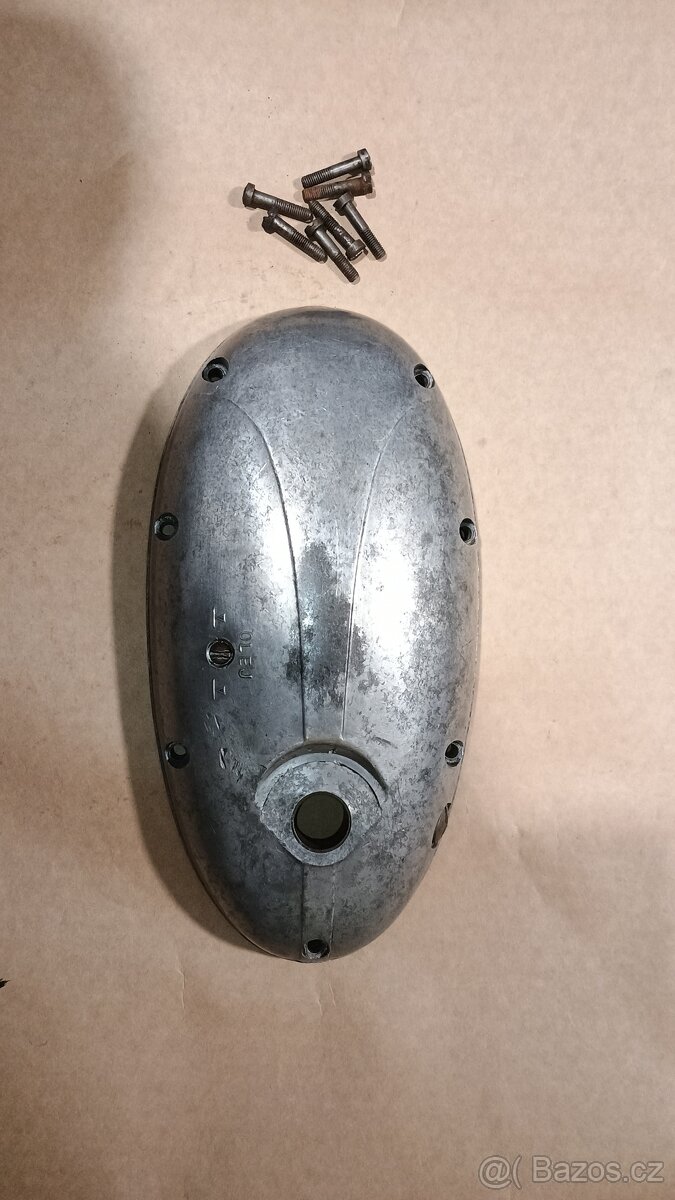 Víko motoru spojky bez značení ČZ 175, 125 ,250