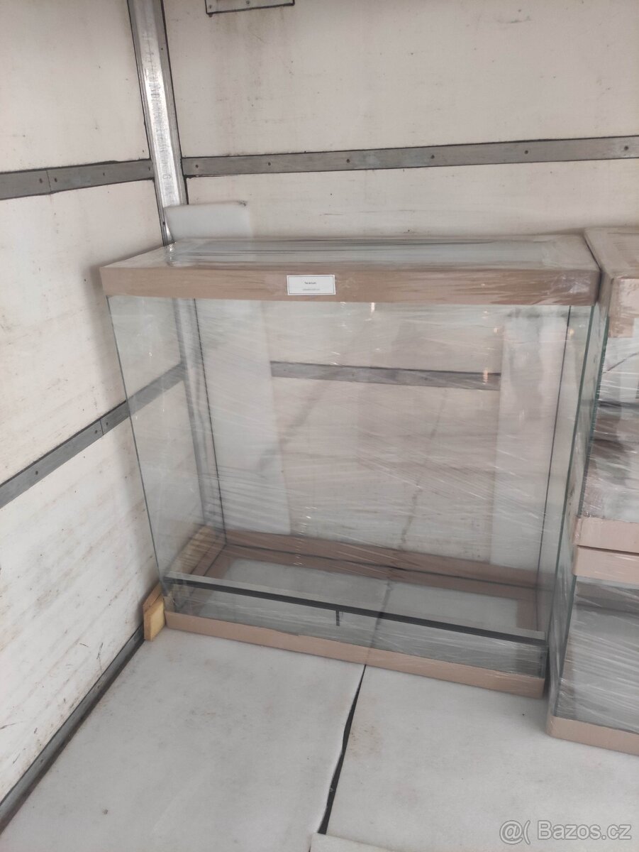 Terárium d89xh39,5xv100 Nové . Síla skla 5 mm. Posouvací dví