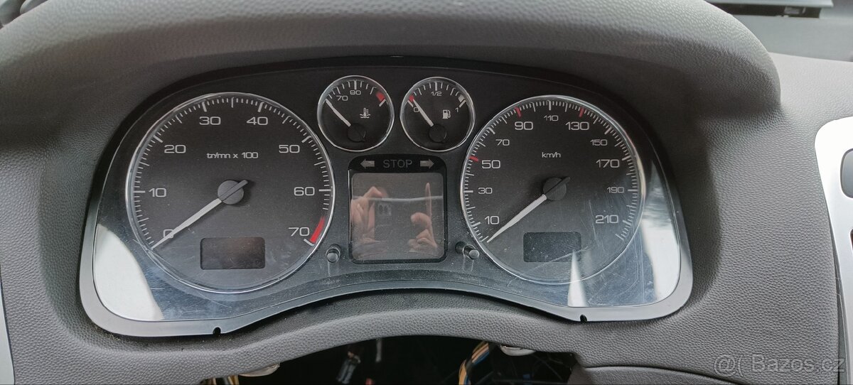 Budíky Peugeot 307 automat
