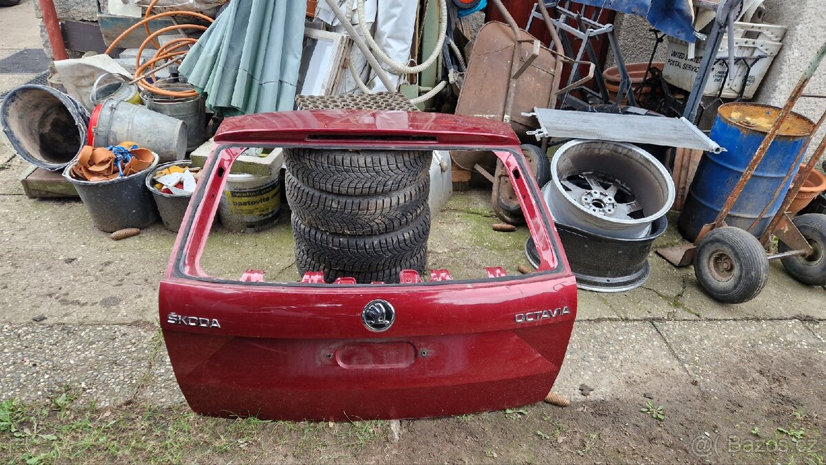 5. Dveře octavia 3
