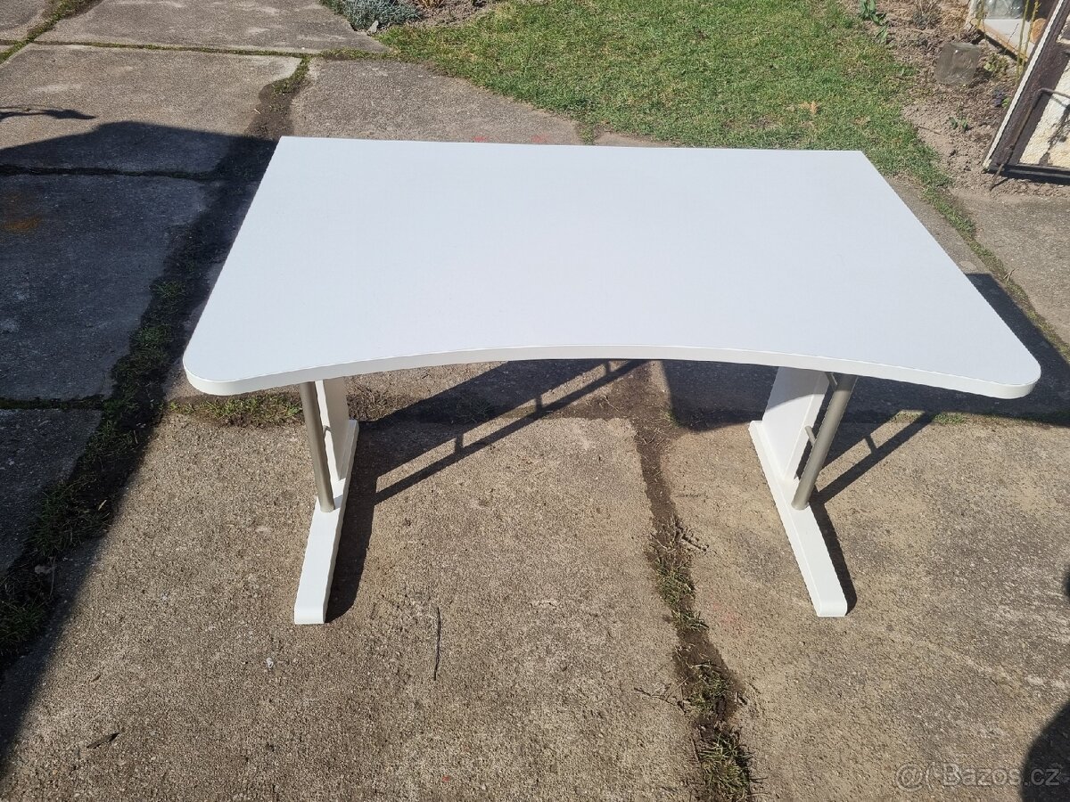 Psací stůl- bílý