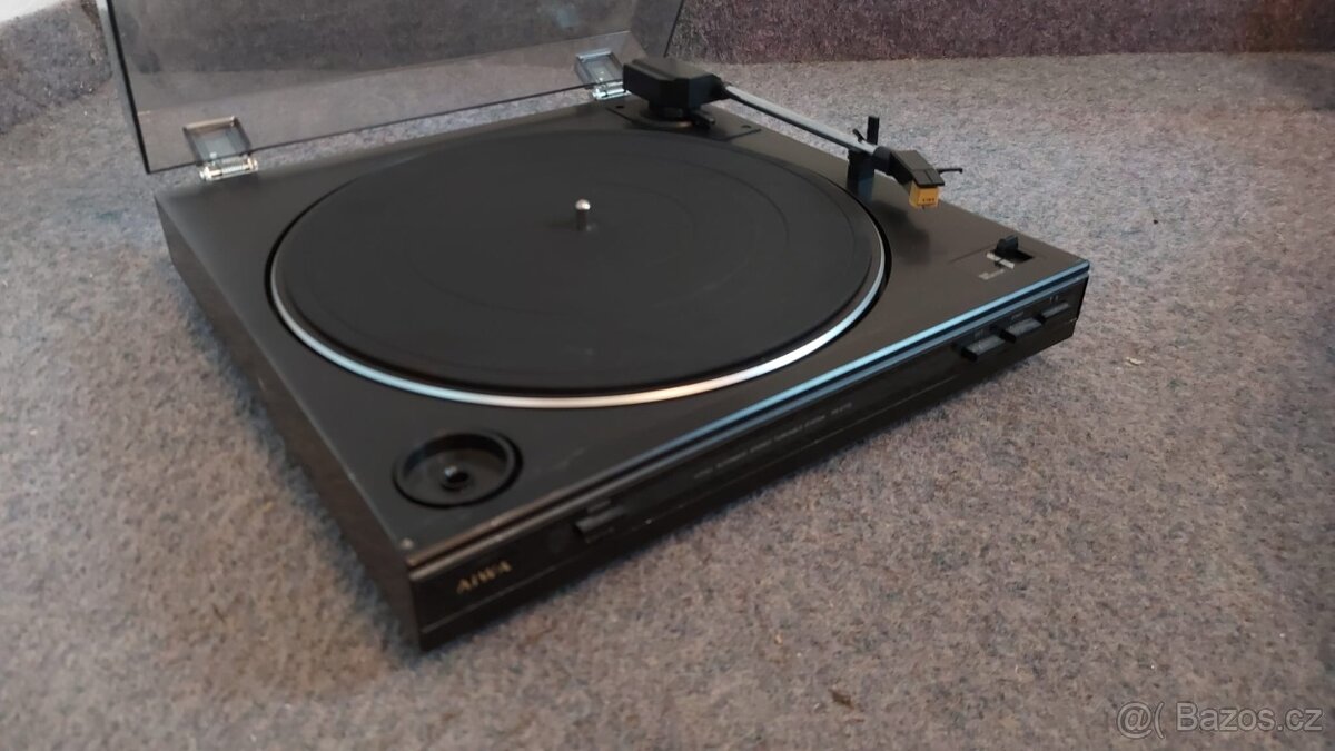 Gramofon Aiwa PX‑E770, plně automatický