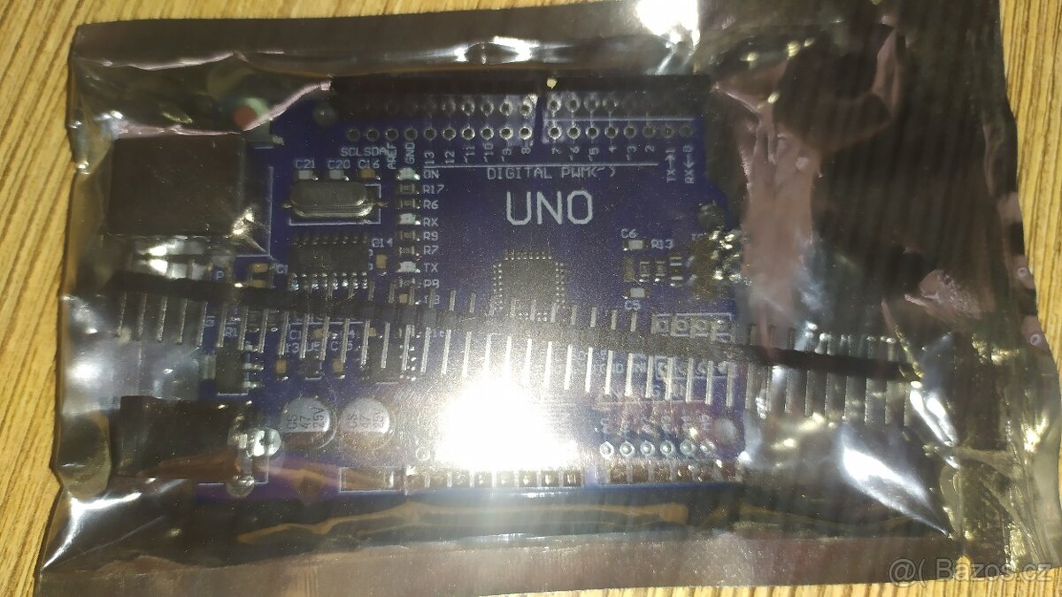 Nové Arduino UNO+ CNC deska pro krokové motory