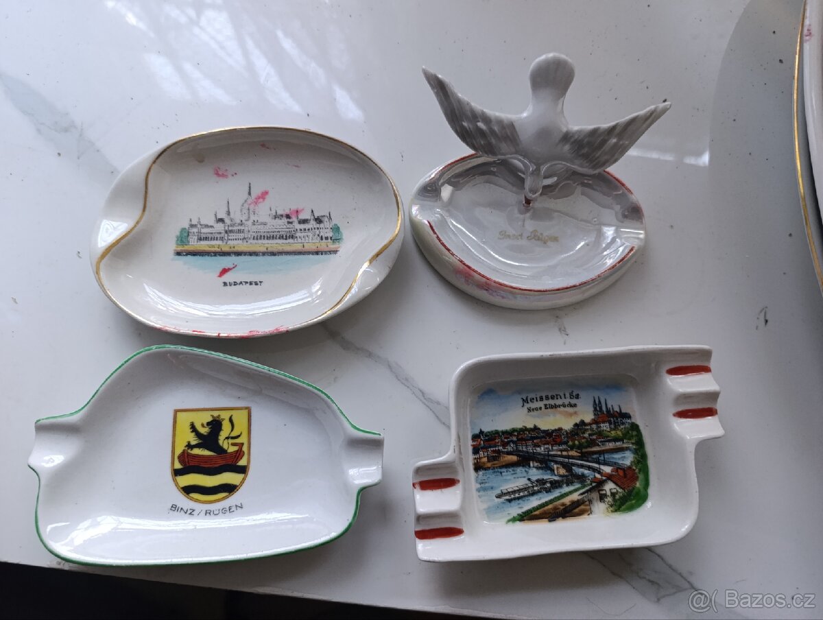 Porcelánové popelničky