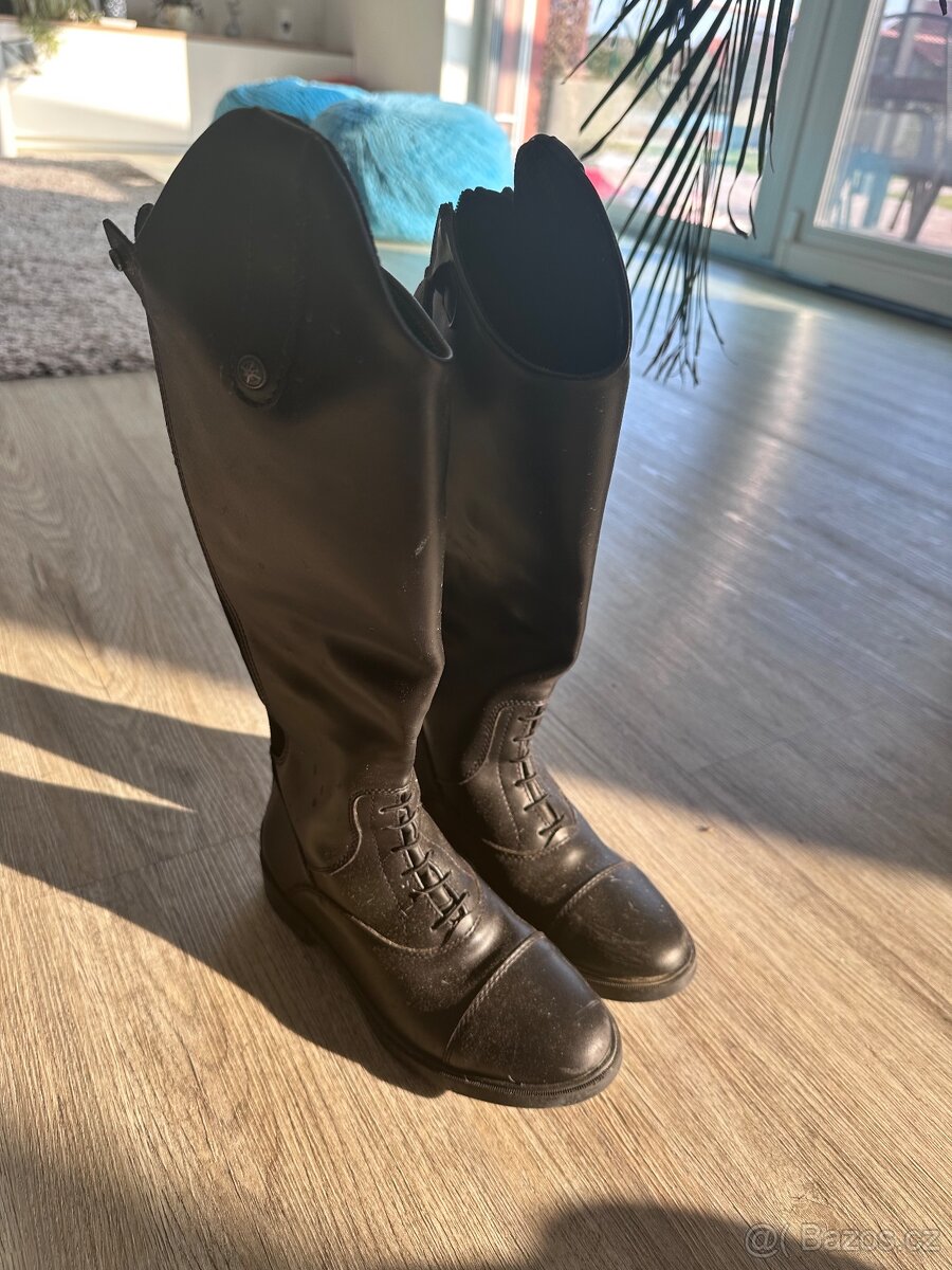 Dětské(čísla pro Popelky :)) jezdecké boty