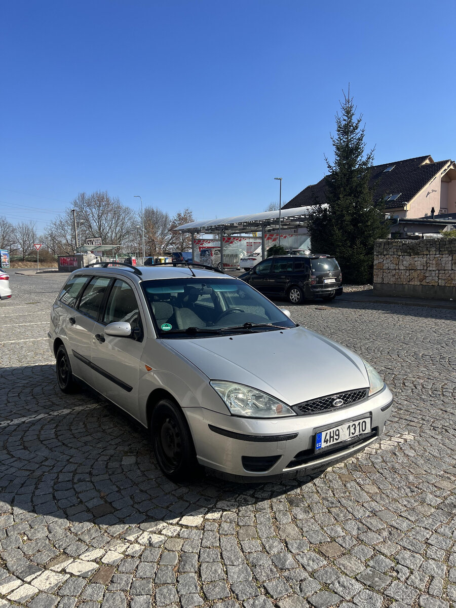 Ford Focus 1.6 benzin