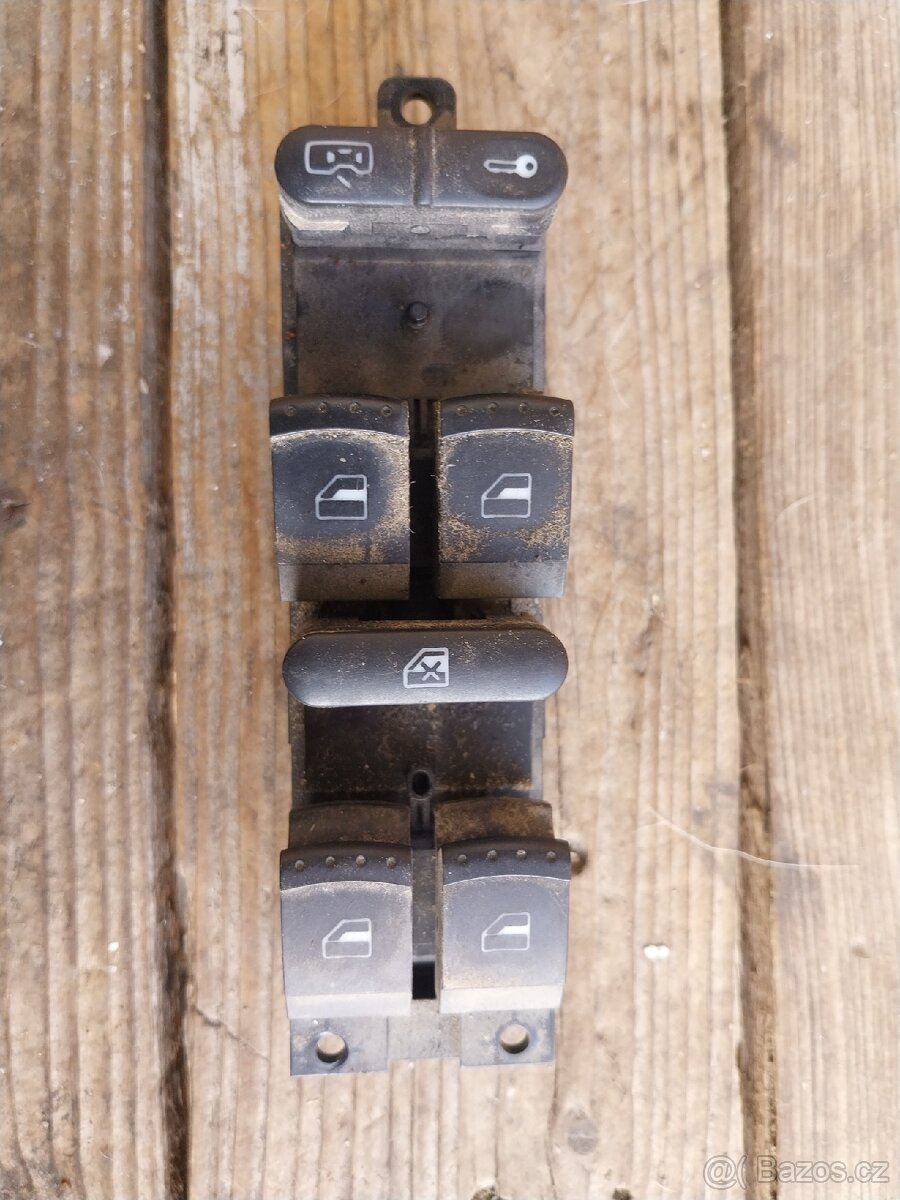 Octavia mk1 panel