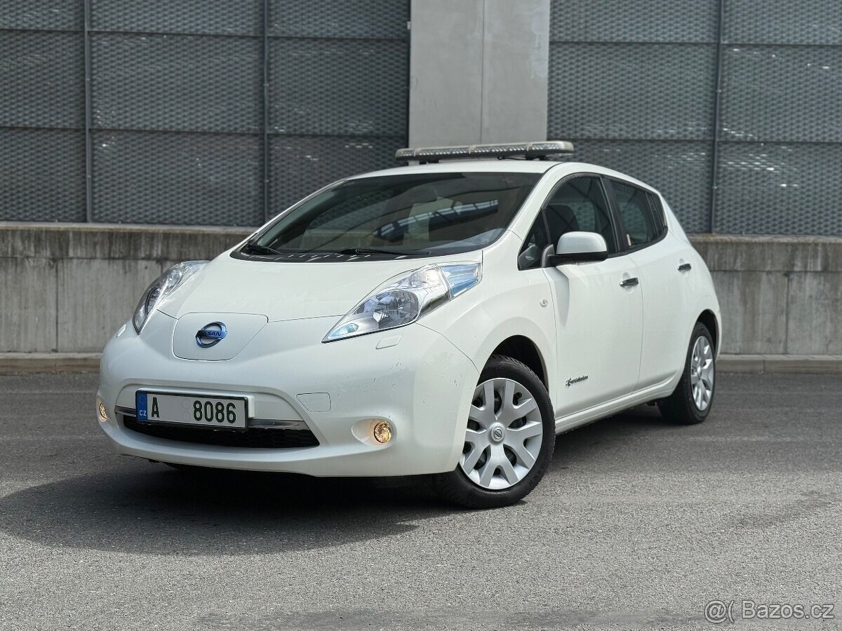 Nissan Leaf VISIA 30 kWh, výhřev, Keyless, klimatizace, DPH