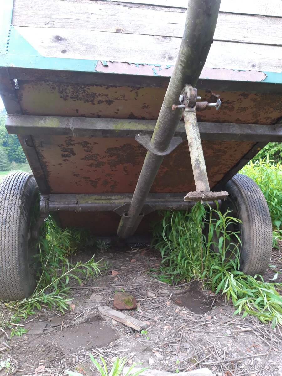 Vlek za traktor.