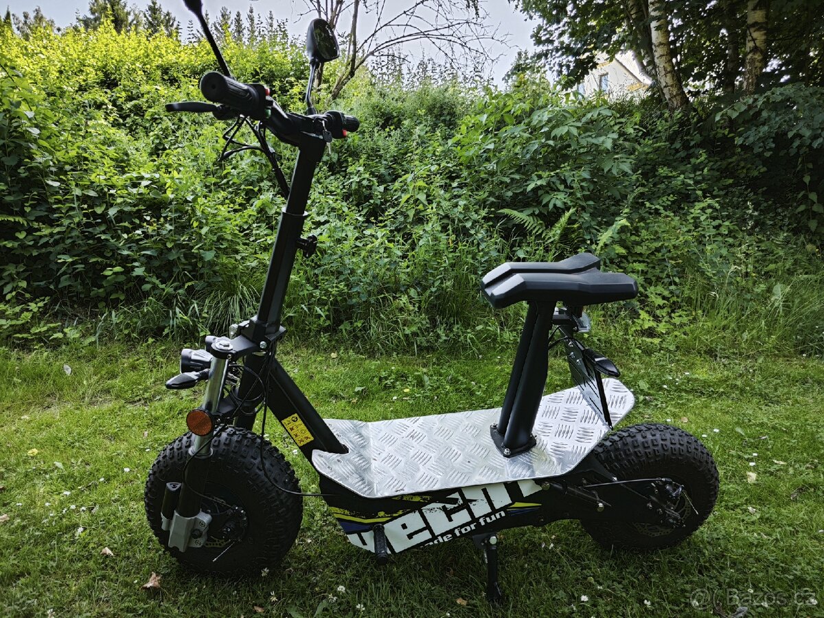 E-skútr - HECHT TERRIS BLACK
