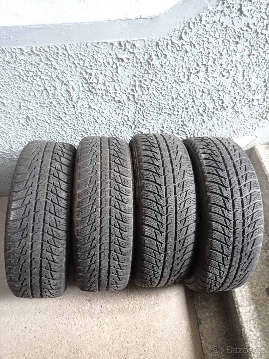 Nokian WR SUV + plechové disky
