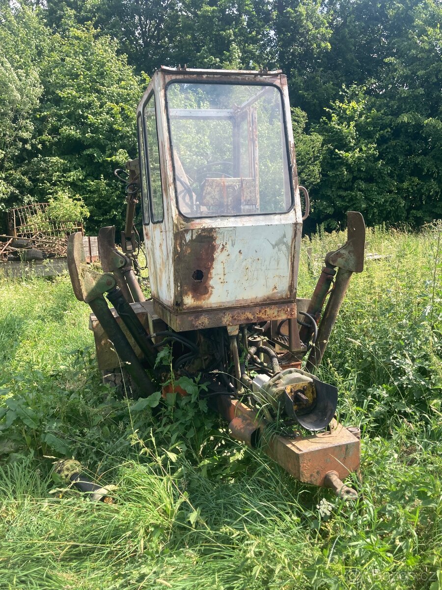 Nakladač 750