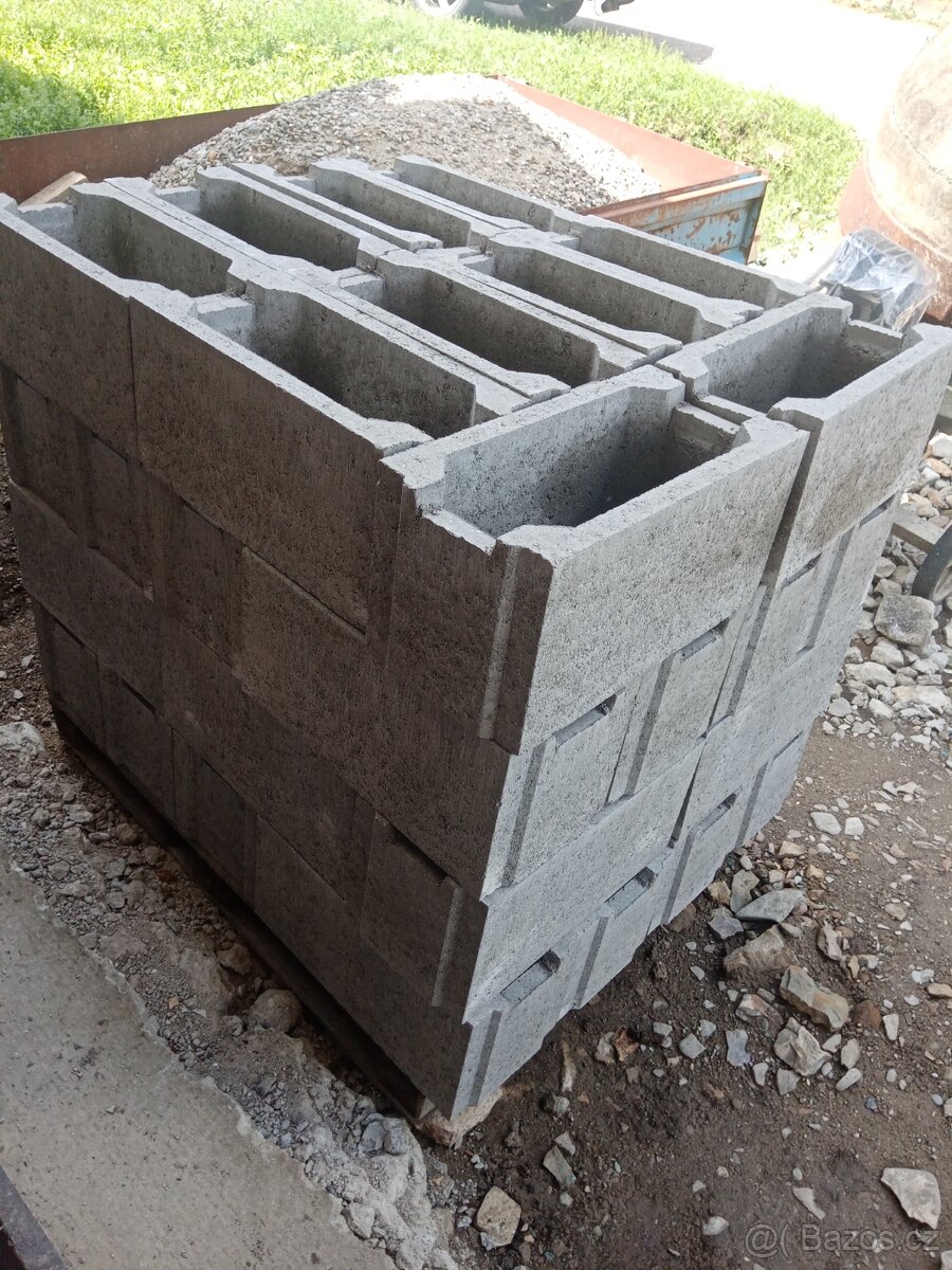 Ztracené bednění 50x25x25cm