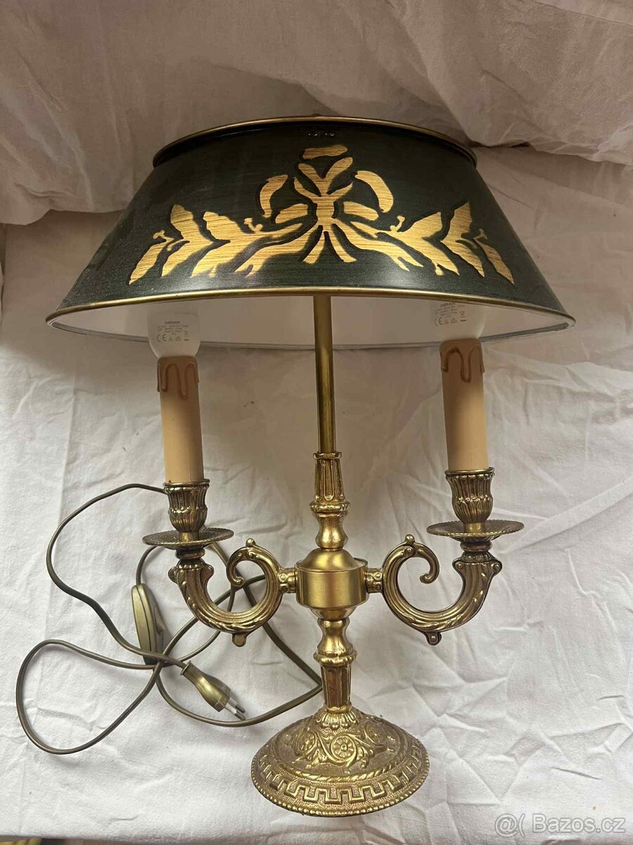 Krásná mosazná lampa z Italie
