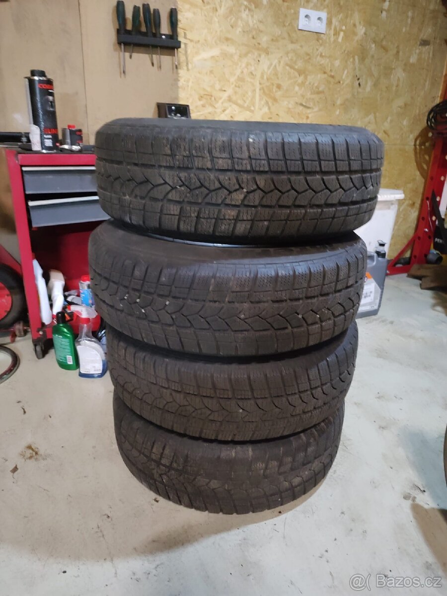 Prodám zimní gumy 195/65 R15