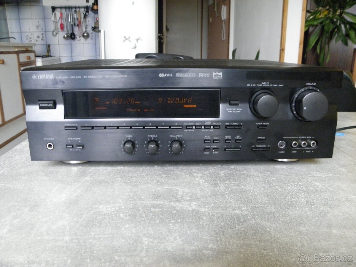 Zesilovač YAMAHA DSP - A595