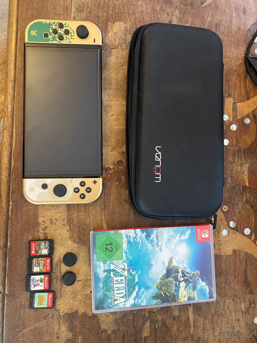 Nintendo Switch Oled Zelda edice + 128GB SD + Příslušenství