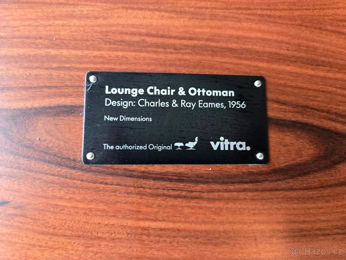 Křeslo a taburetka Vitra Eames