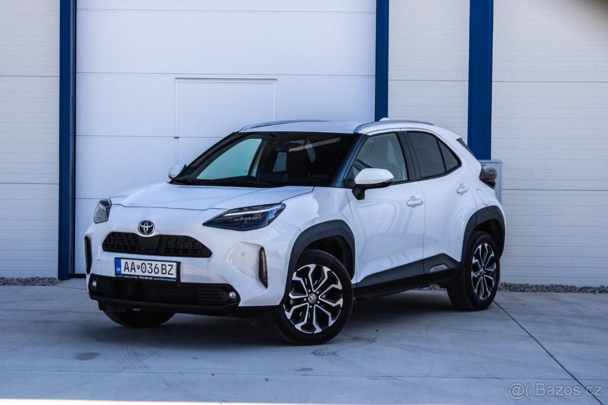 Toyota Yaris Cross 1.5 Dynamic Force / AJ NA SPLÁTKY