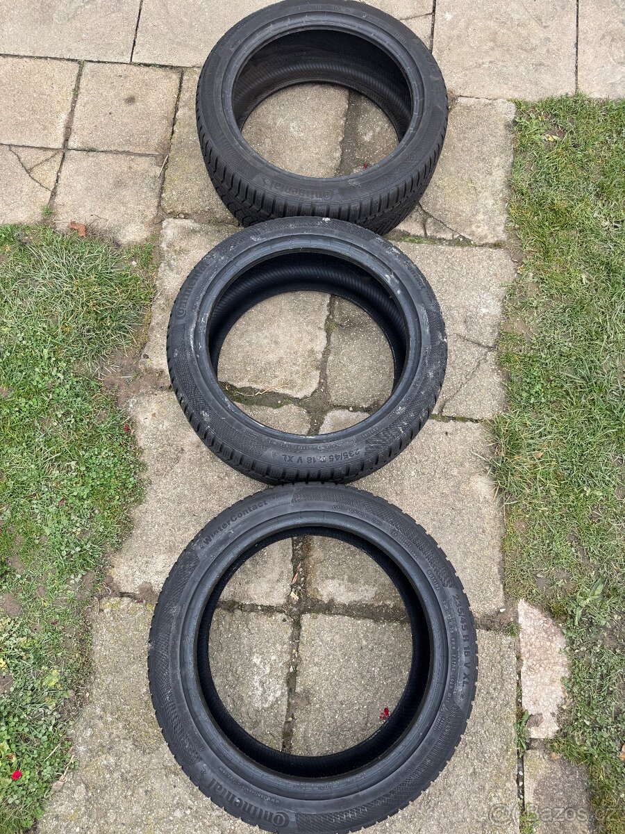 Zimni pneu Continental TS 850 P 235 45 r 18