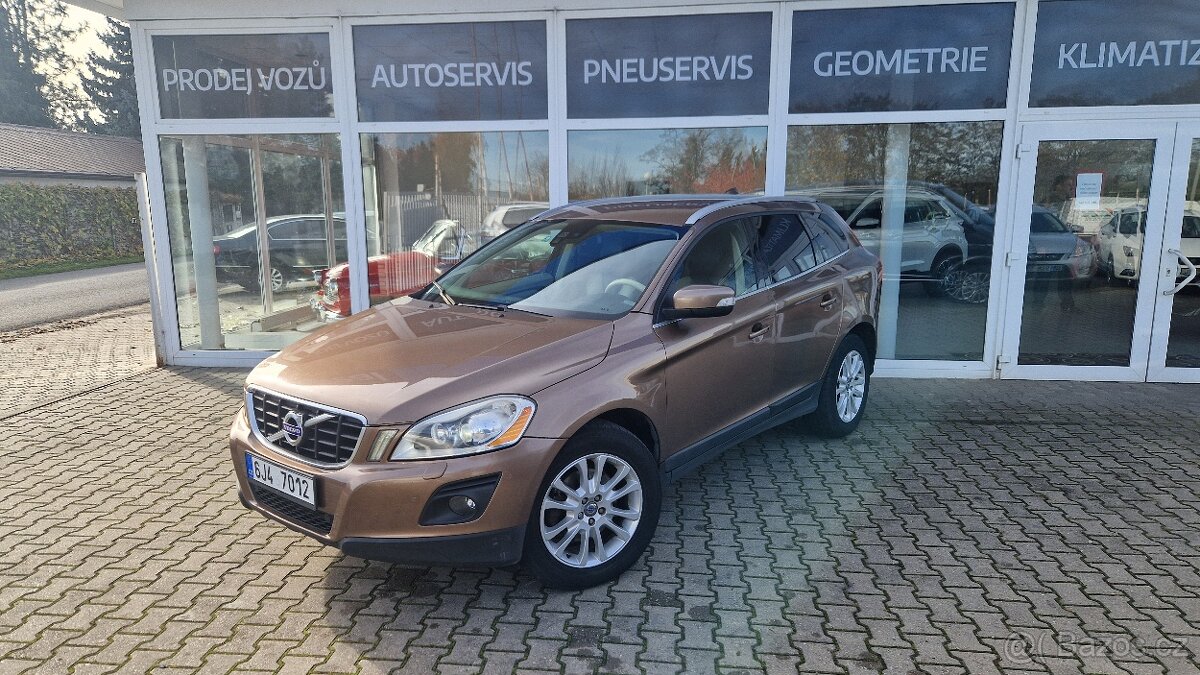 Volvo XC60 2,4D 120kW kůže
