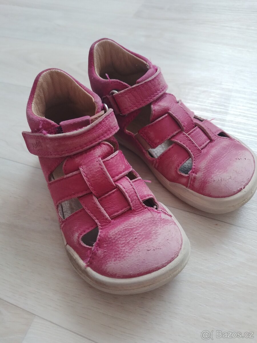 Dívčí tmavě růžové barefoot sandále Superfit vel. 23