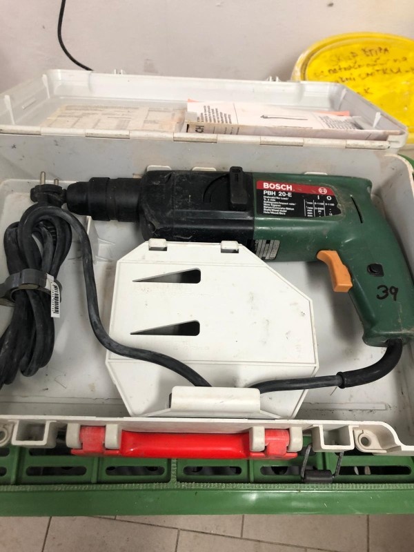 Vrtací kladivo Bosch