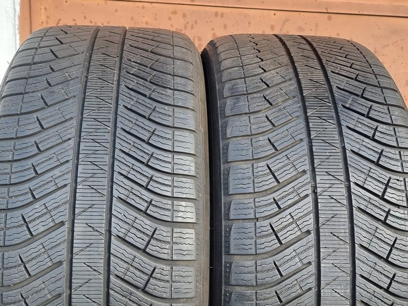 Zimní Michelin 275 50 19