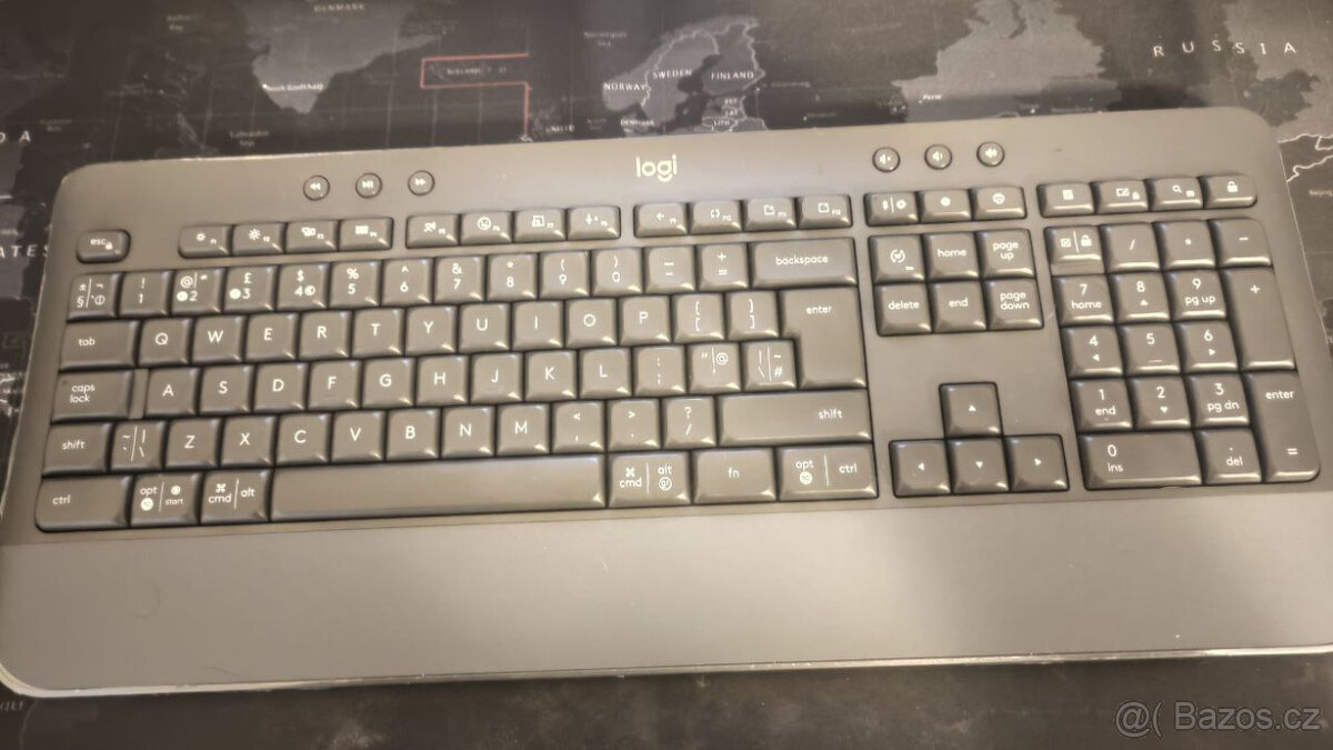 Logitech K650