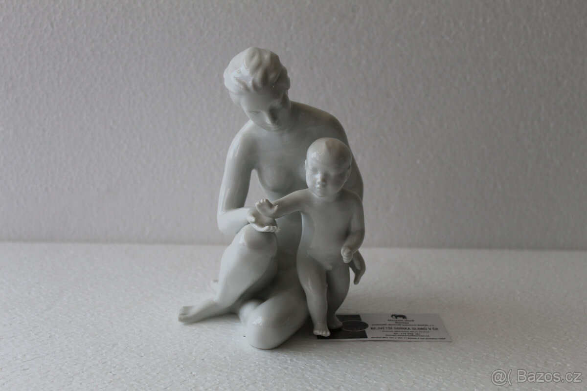 Matka s dítětem – Royal Dux, styl Brusel