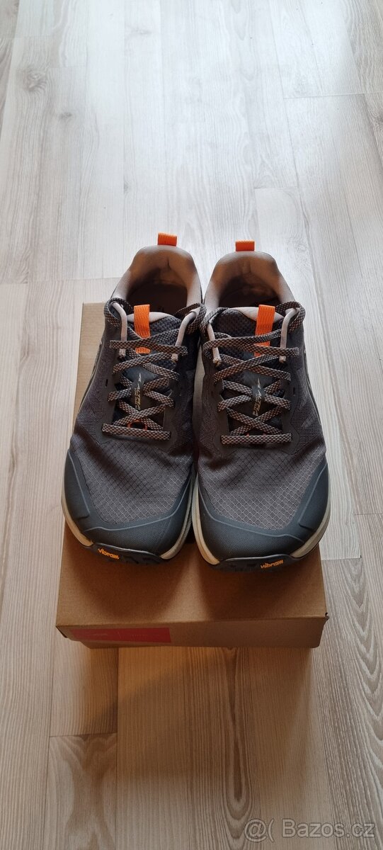 🏃♂️ Altra Lone Peak 9+ M – vel. 44,5 (Dark Shadow)
