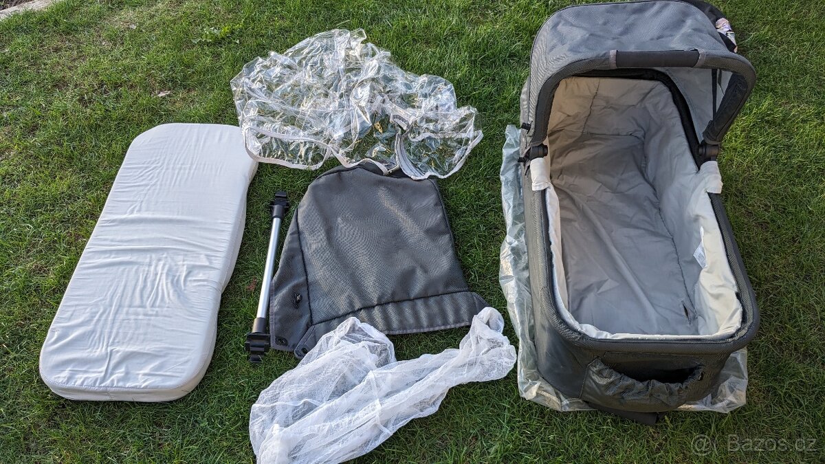 Korbička ke kočárku Easywalker QTRO Plus Base Platinum