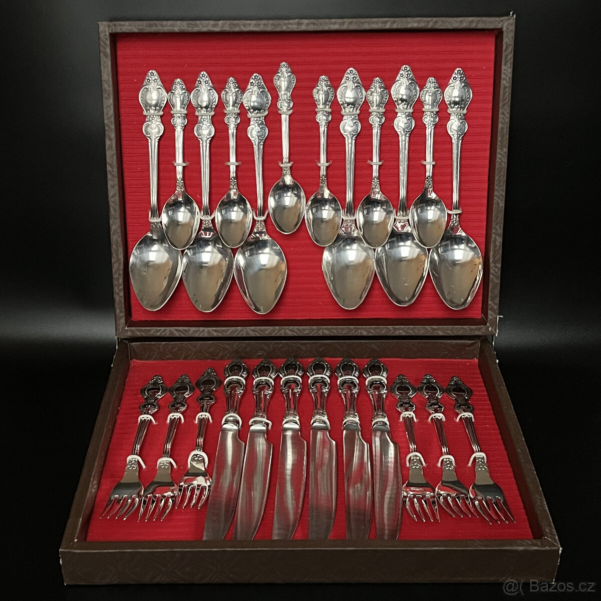 Postříbřená sada příborů 24 ks v etuji, Rusko