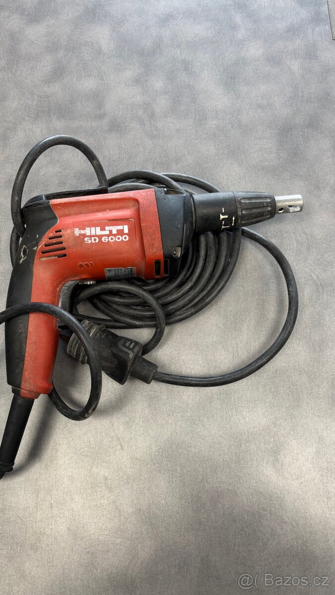 Hilti elektricky šroubovák (sádrokarton )