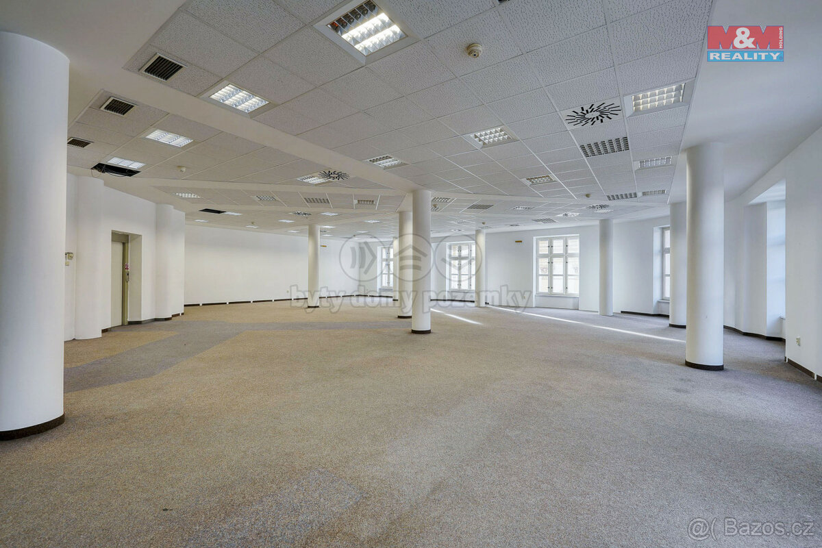 Pronájem kanceláře, 294 m², Plzeň, ul. Bedřicha Smetany
