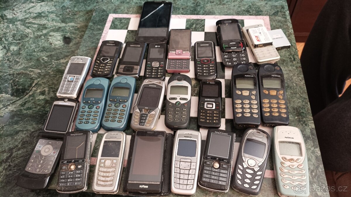 Sbírka telefonů