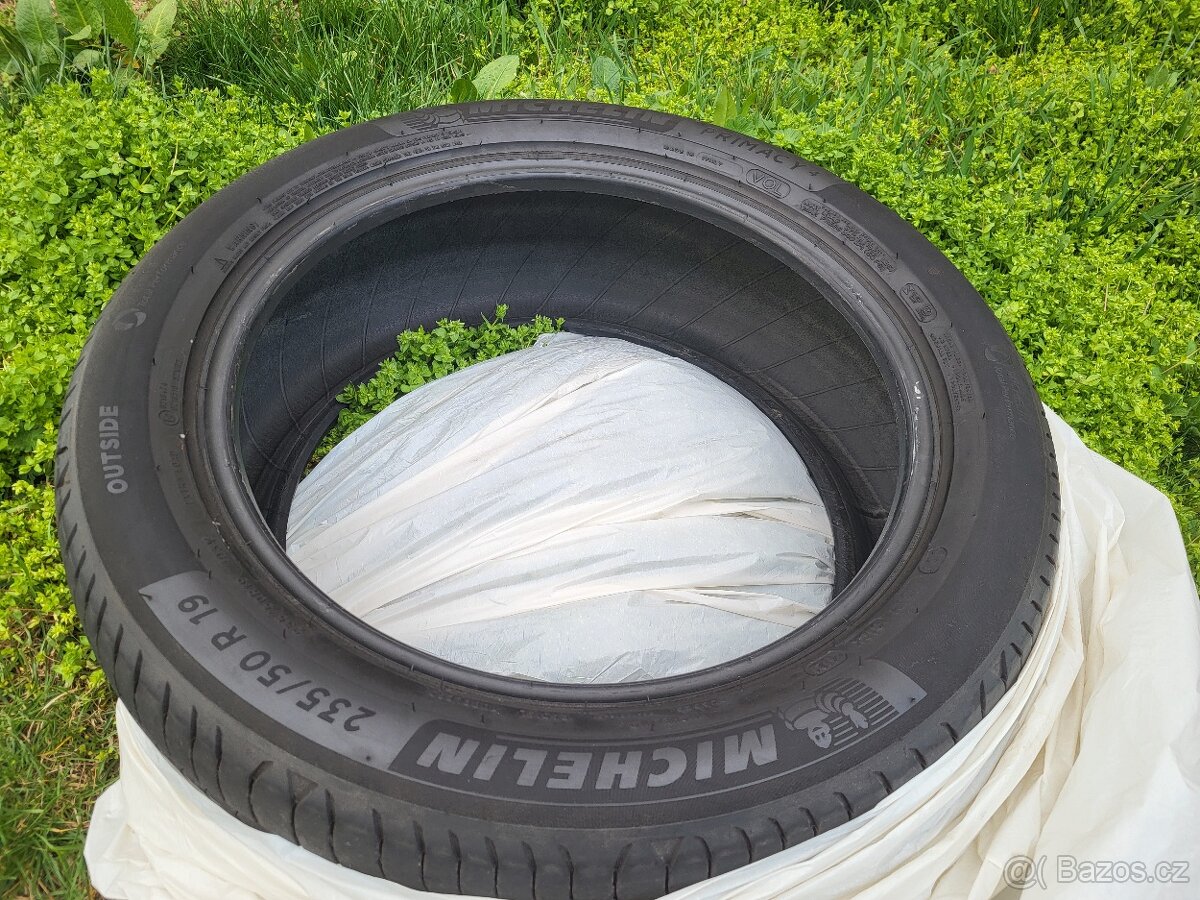 Letní pneu Michelin Primacy 4 - 235/50R19