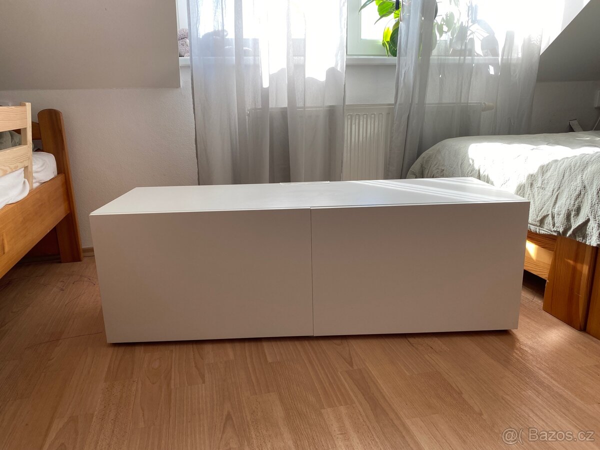 Televizní stolek BESTÅ IKEA