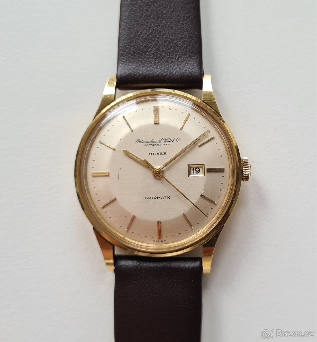 Zlaté náramkové hodinky IWC Schaffhausen Automatic 18K