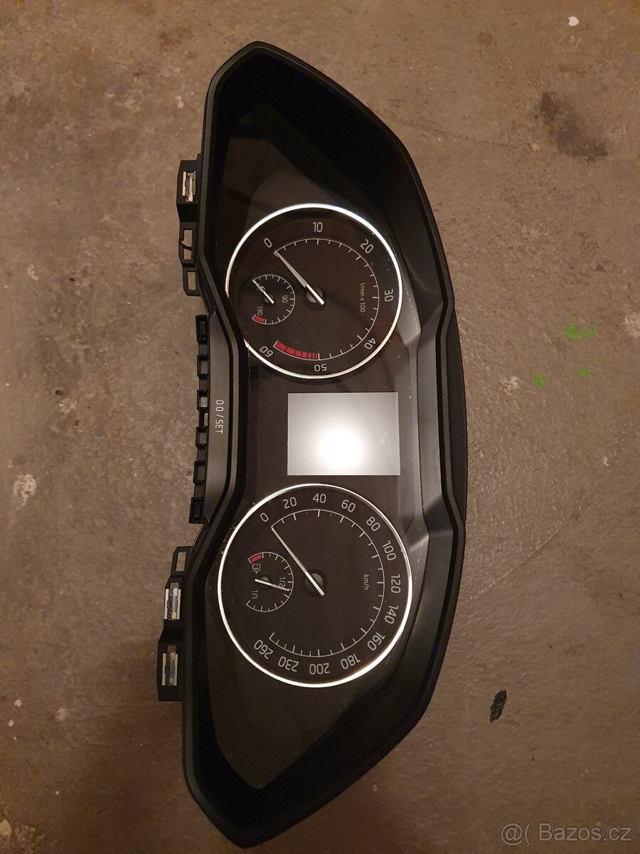 Panel přístrojů Superb 3 3V0920751