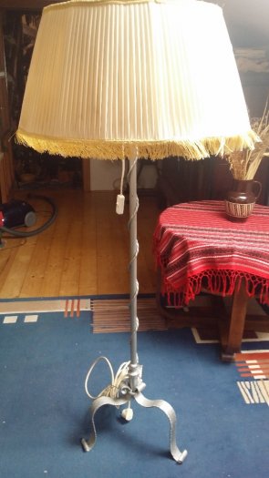 LAMPA